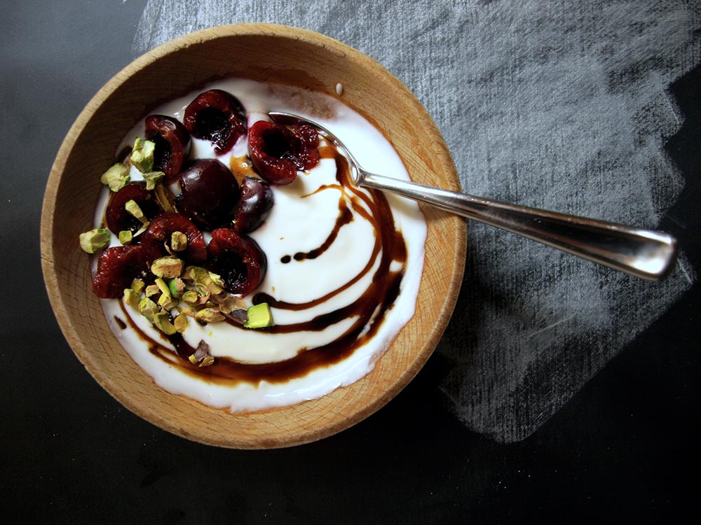 Cherry And Pistachio Yogurt Breakfast Bowl Recipe - Tara Teaspoon